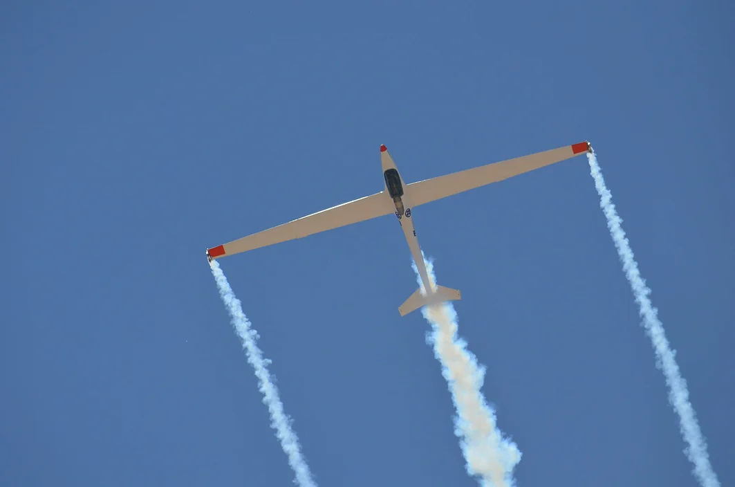 VERTIGO AIRSHOWS JET-POWERED SAILPLANE