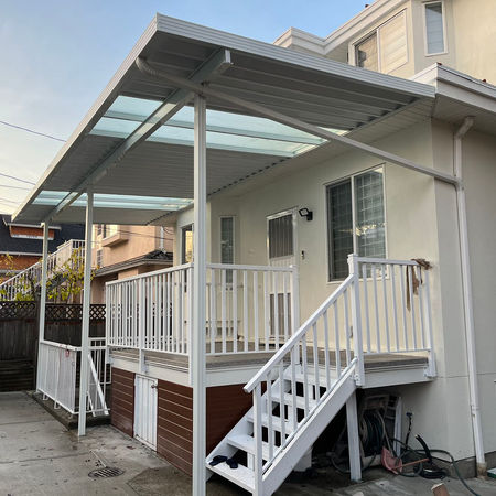 Hybrid deck cover in Vancouver