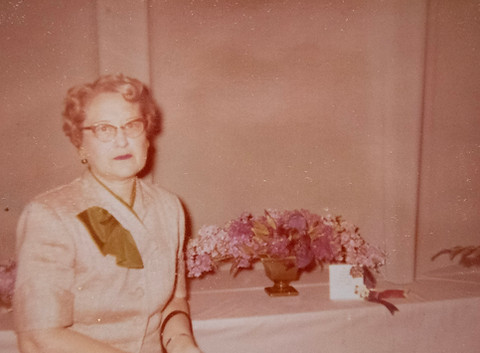 bluebonnet garden club flower show participant in 1950s