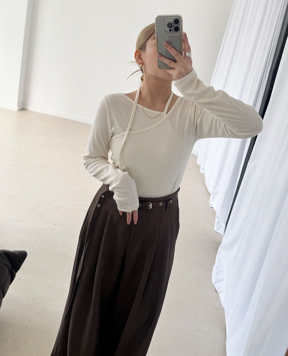 Thumbnail: strap wrap top