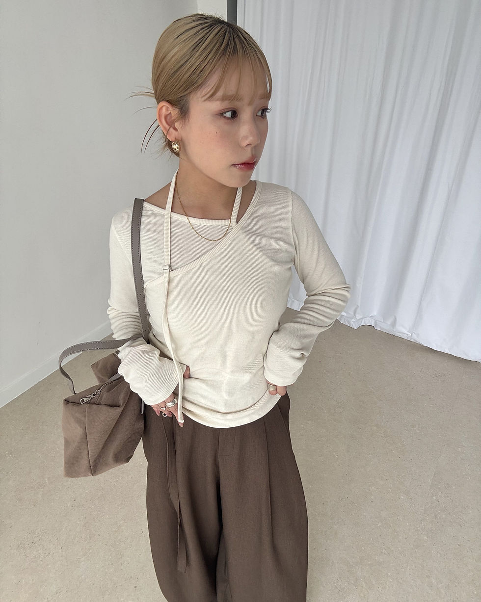 Thumbnail: strap wrap top
