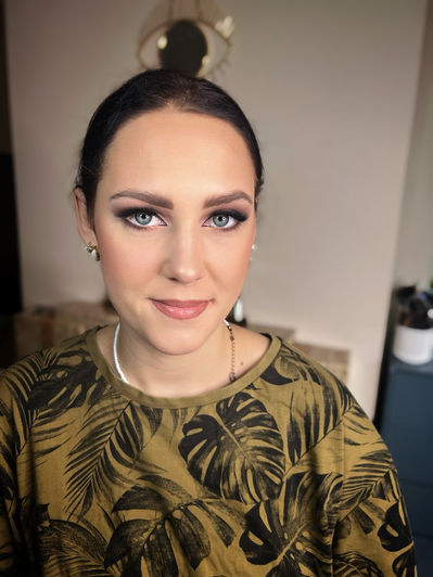 Evening makeup