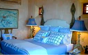 Ray's bedroom at Sinclair's.png