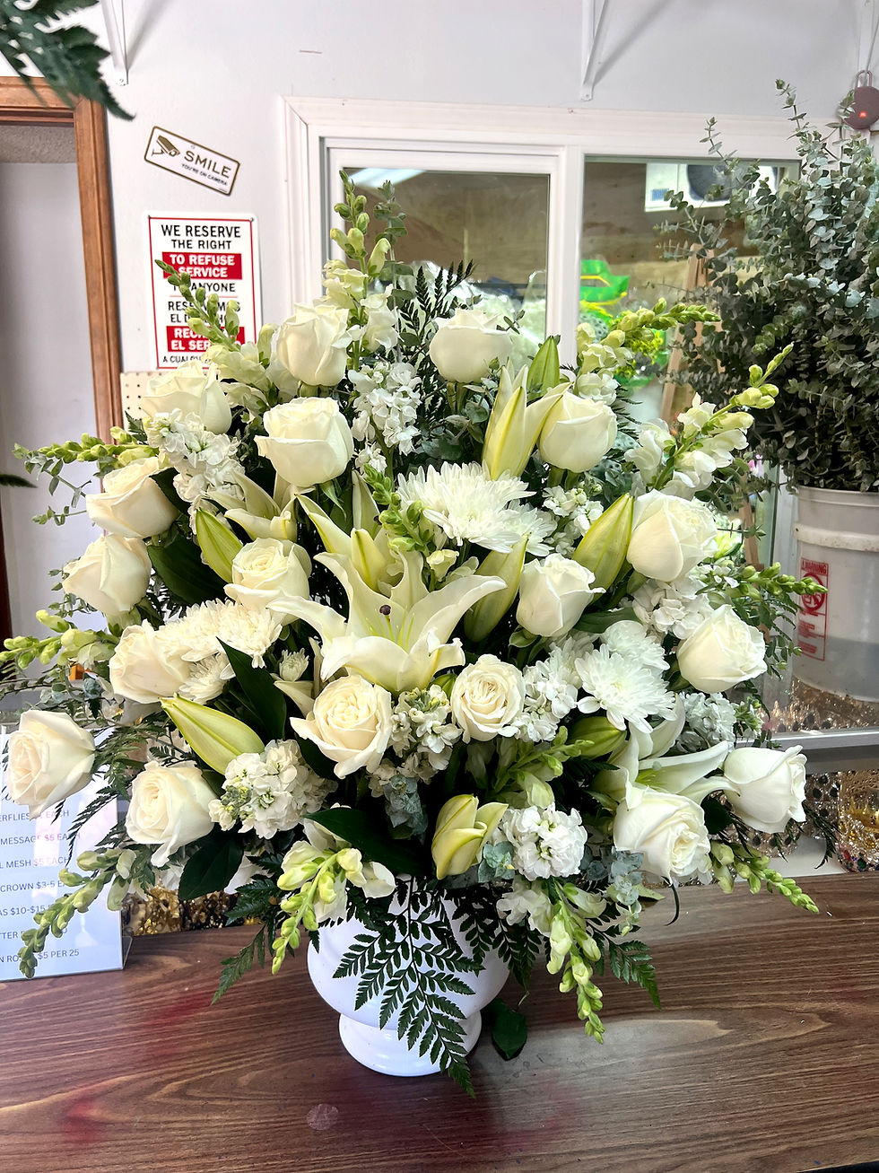 #80 White Vase Arrangement