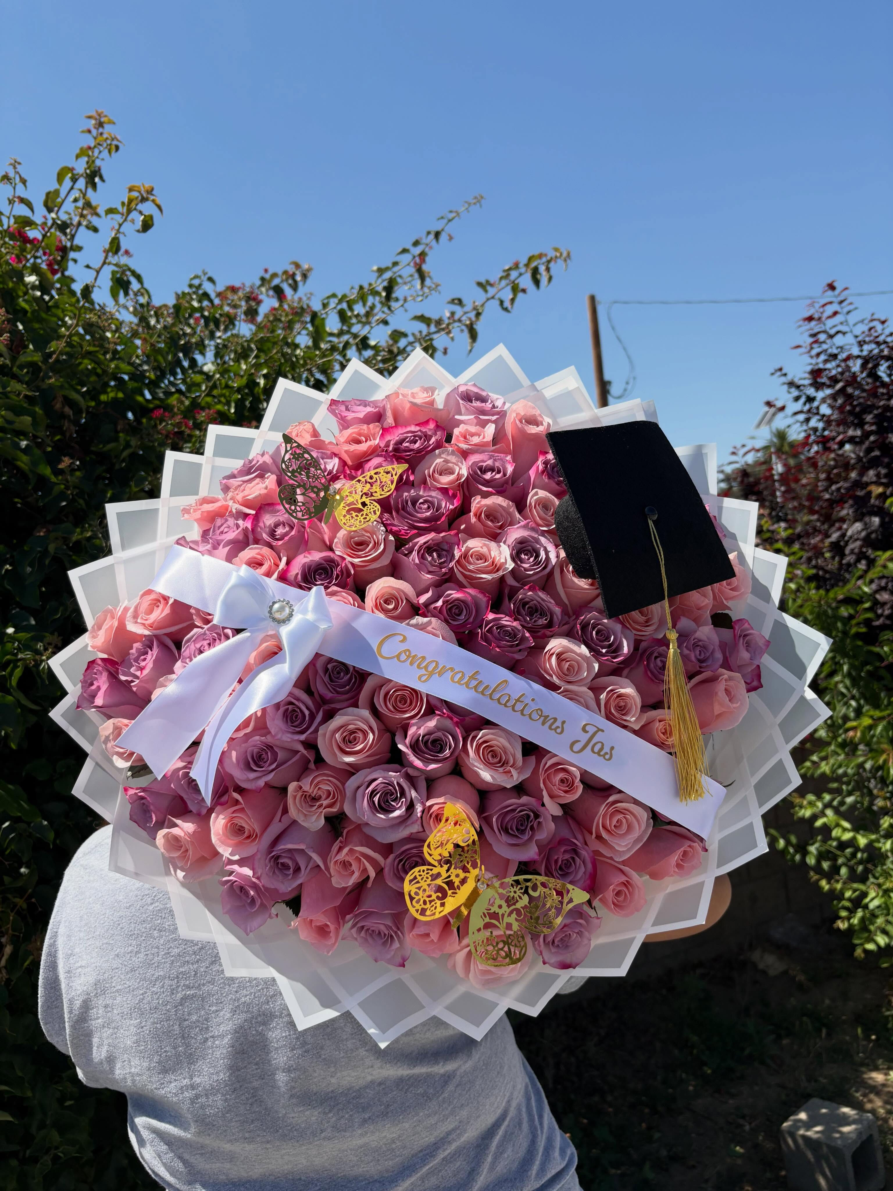 #712 - 100 Grad Roses