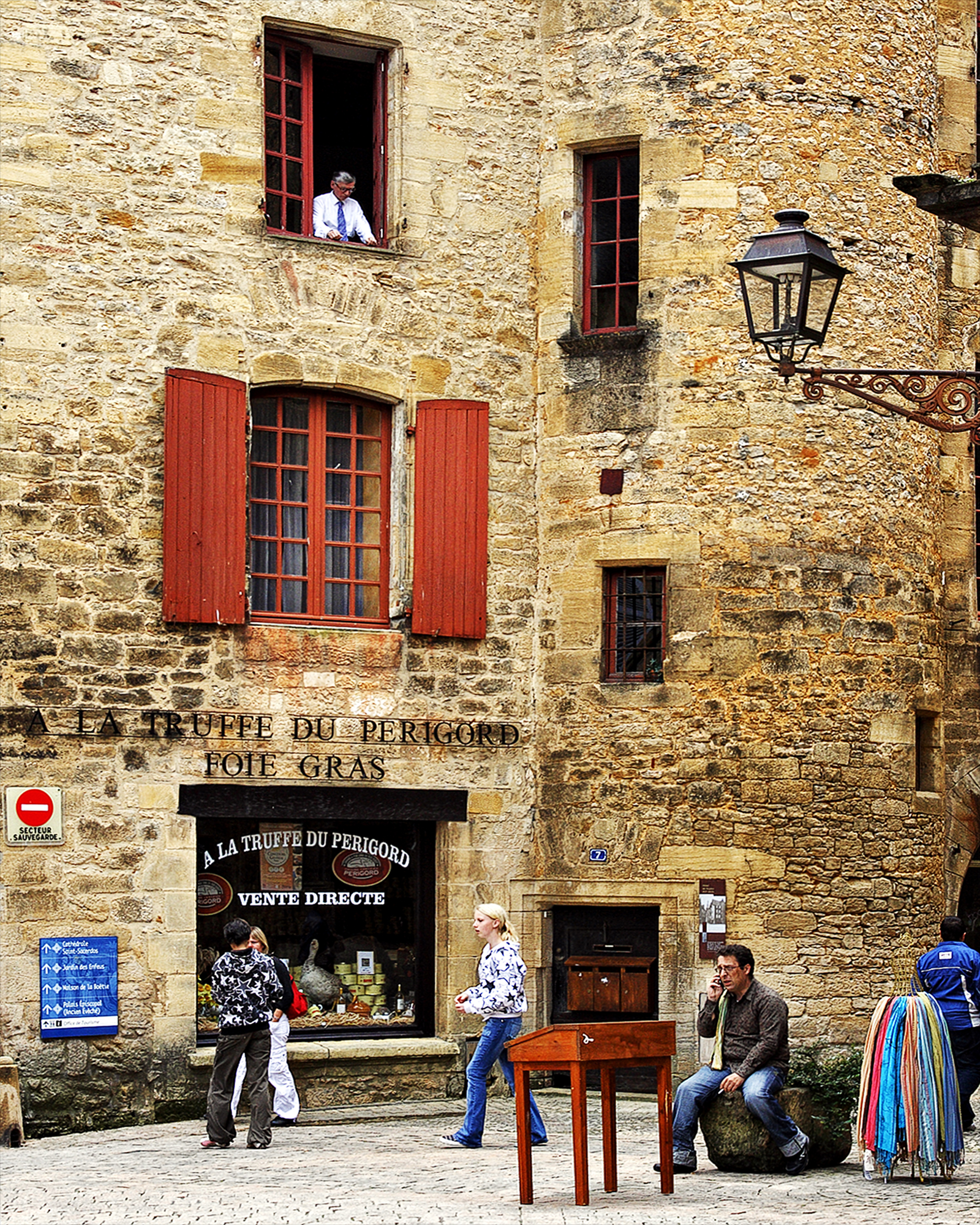 SARLAT NO. 25