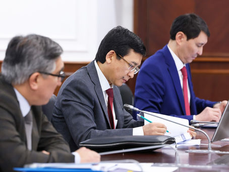 Премьер-Министр Алихан Смаилов поручил обеспечить внедрение «Атласа профессий» в программы обучения