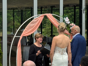 Personalized Wedding Ceremony: Professional and Personal Aren’t Opposites