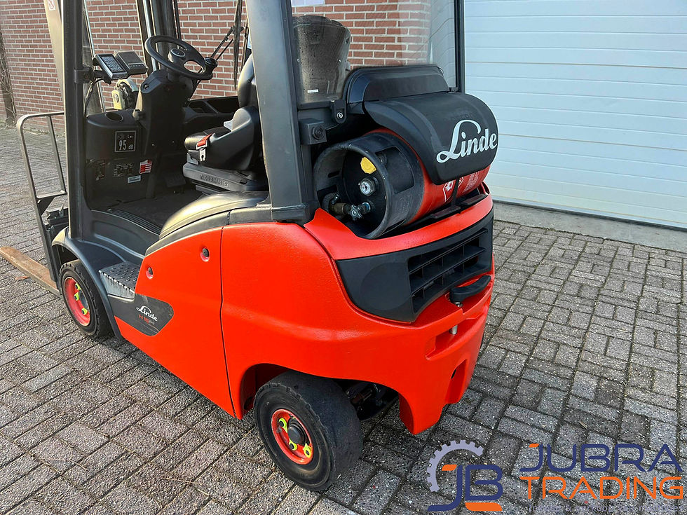 Miniaturbild: linde-h16t-01-lpg-heftruck-2017-8151u-achterzijde-jubra-trading.jpg