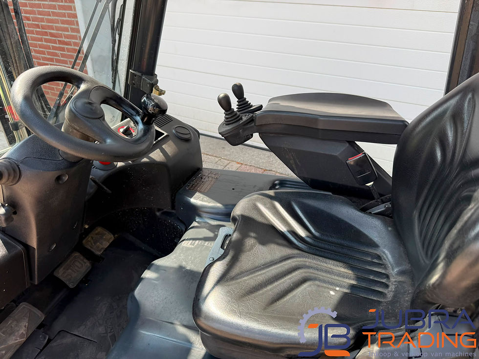 Miniaturbild: linde-e16c-01-elektrische-heftruck-2009-3435u-bestuurdersplaats-jubra-trading.jpg