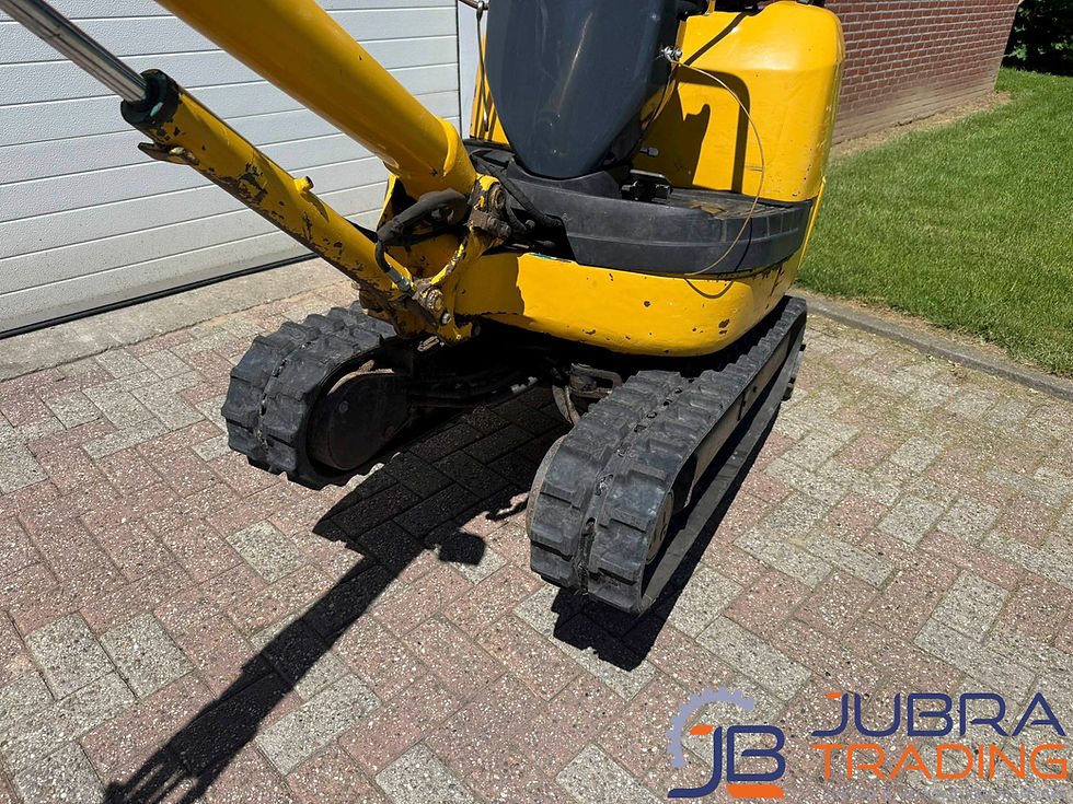 Thumbnail: komatsu-pc10mr-minigraver-2004-4386u-cabine-jubra-trading.jpg