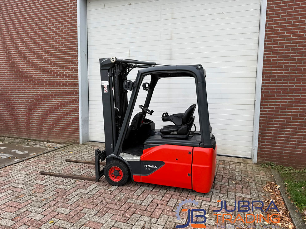 Thumbnail: Linde E16-02 elektrische heftruck zijaanzicht andere zijde