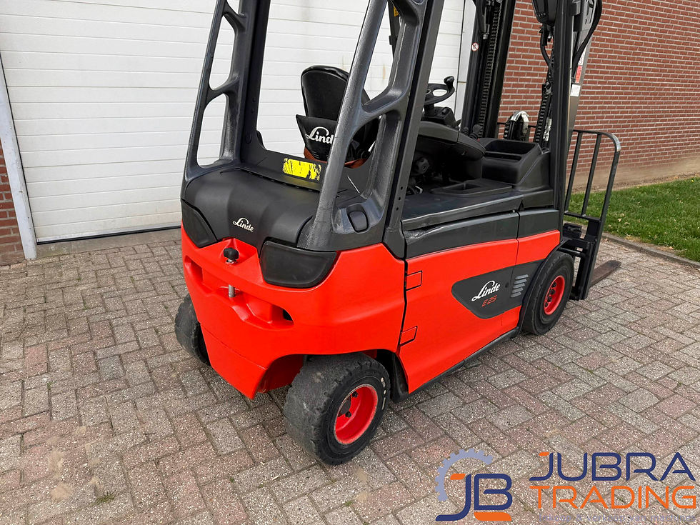 Miniaturbild: linde-e25-01-elektrisch-heftruck-2020-9862u-achterzijde-jubra-trading.jpg