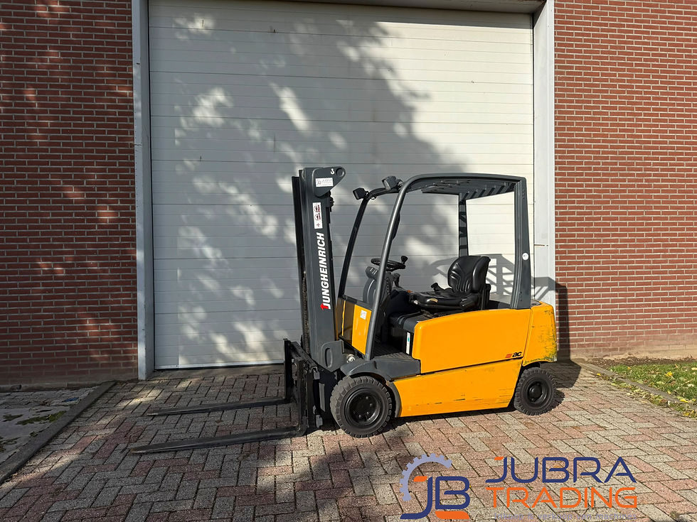 Jungheinrich EFG320 elektrische heftruck uit 2005 met Triplex mast, Freelift, Sideshift en accu uit 2020.
