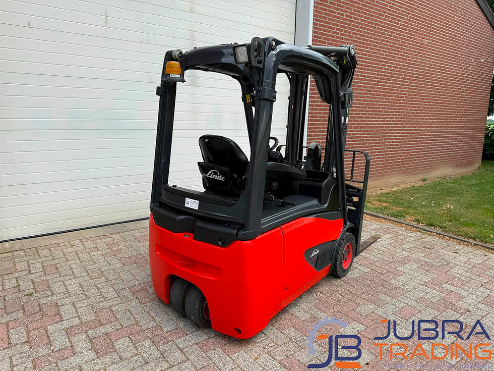 Thumbnail: linde-e16-02-elektrische-heftruck-2017-4065u-achterzijde-jubra-trading.jpg