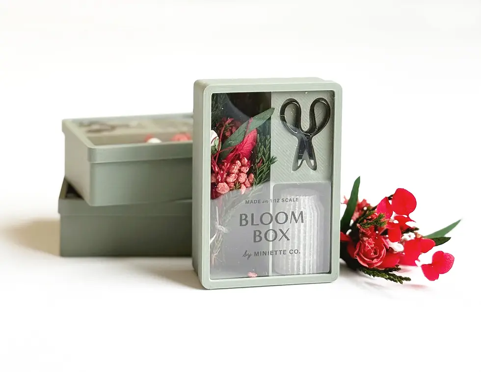 Thumbnail: Miniature Winter Holiday Bouquet Gift Box