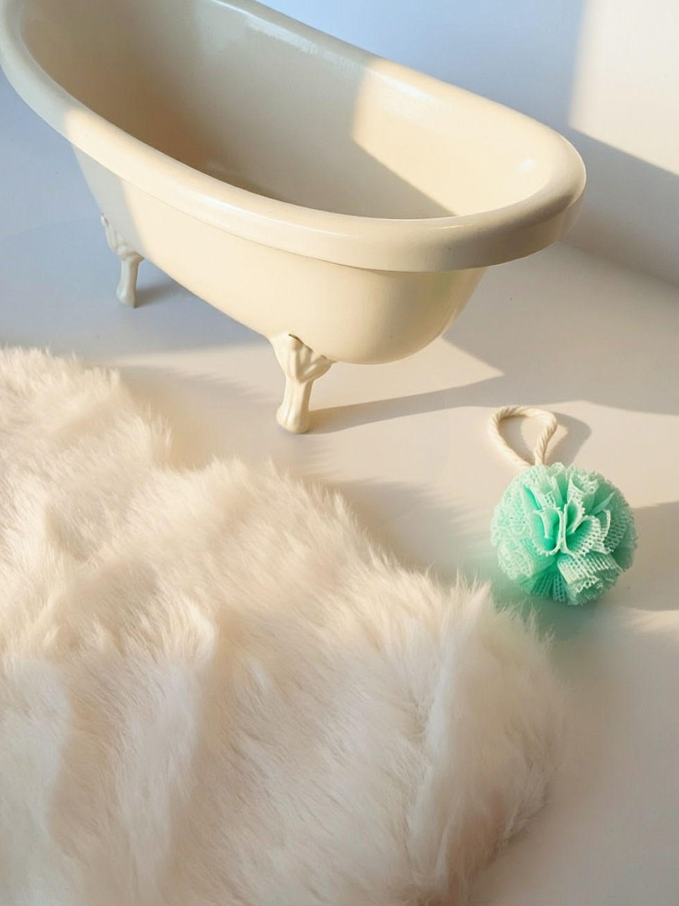 Thumbnail: Small Metal Bathtub