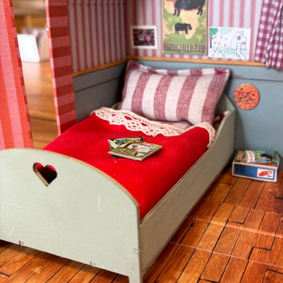 Thumbnail: Mouse Mansion To Go - Bedroom box view of the bed painted and set