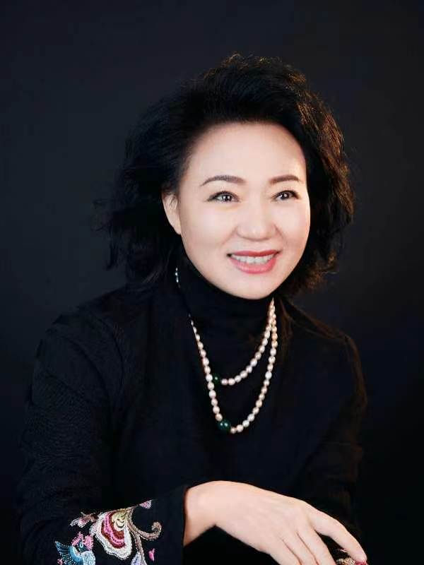 Bringing Beauty and Peace to the World Through the Art of Color - Artist Chun Liu