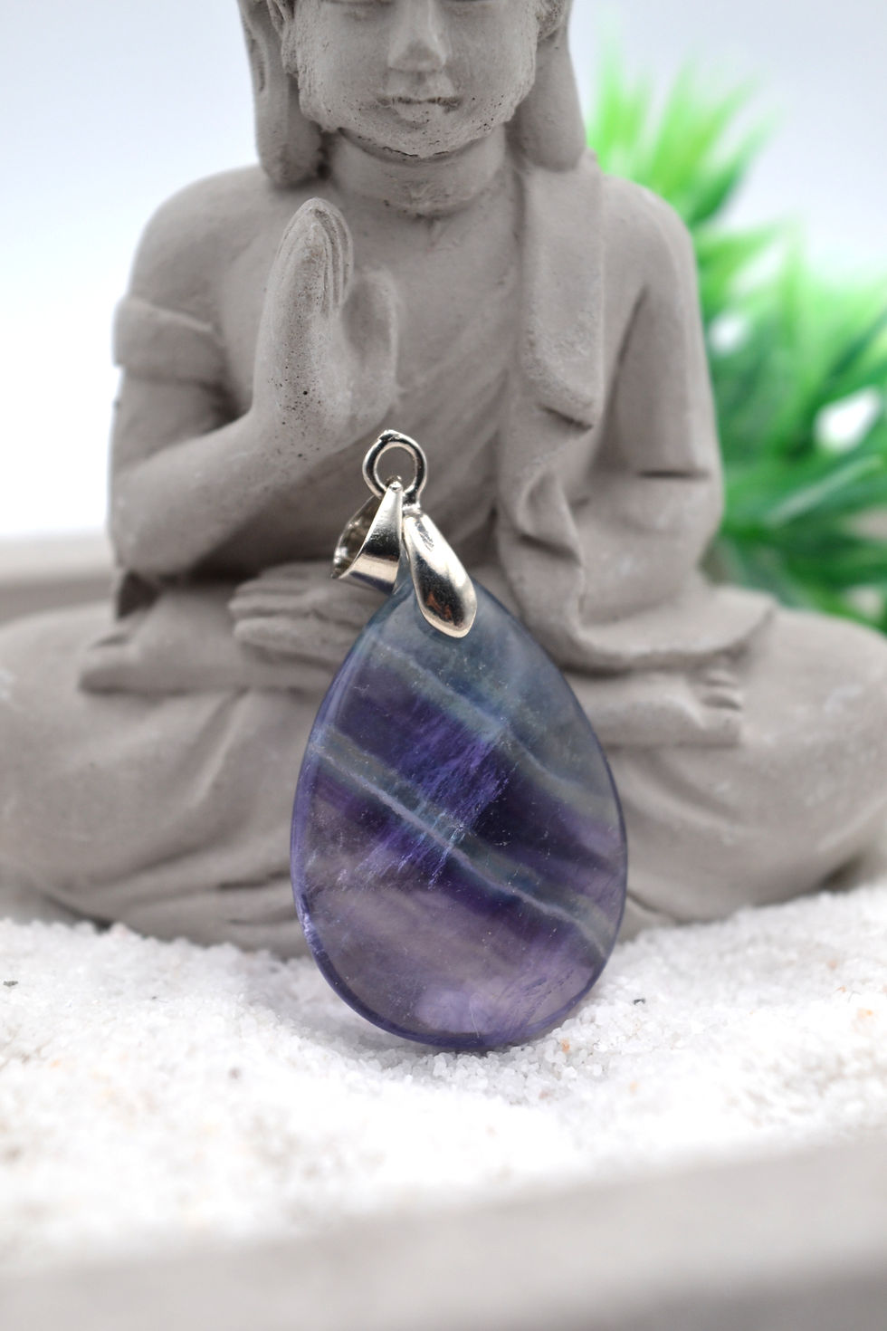 Pendentif en fluorite – Pierre naturelle de concentration et clarté mentale
