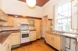 07-KitchenA.jpg