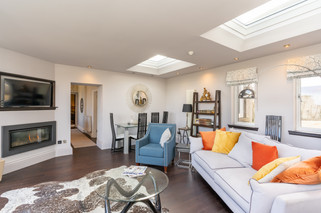 Interiors_-7.jpg