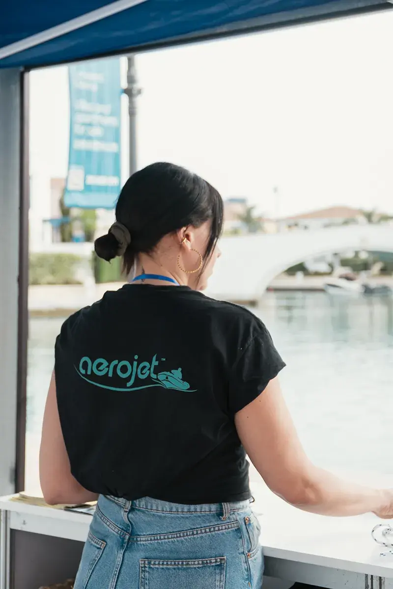A person wearing a shirt of Aerojet