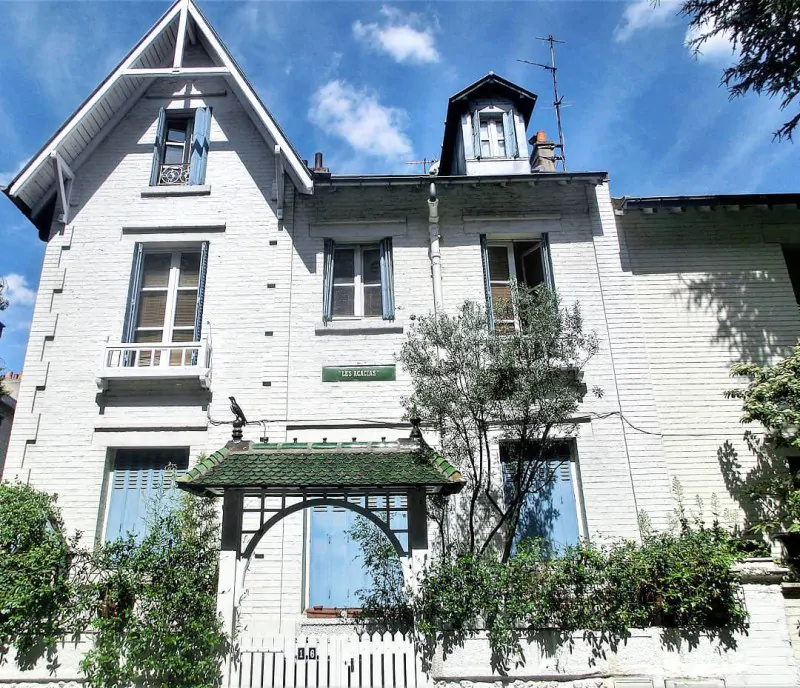 2. Villa Léandre: A Journey through Time in Montmartre