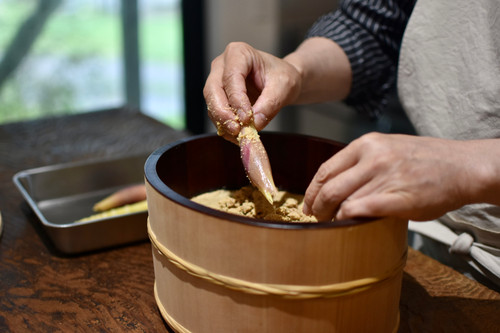 【樽富かまた】【新品】天然秋田杉　ぬか櫃　真竹漆塗り　おひつ 樽富かまた】【新品】天然秋田杉 ぬか櫃 真竹漆塗り おひつ