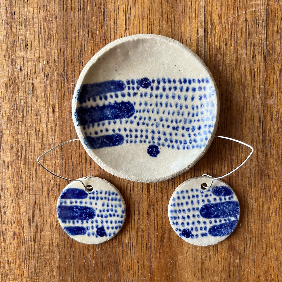 Thumbnail: Three sisters