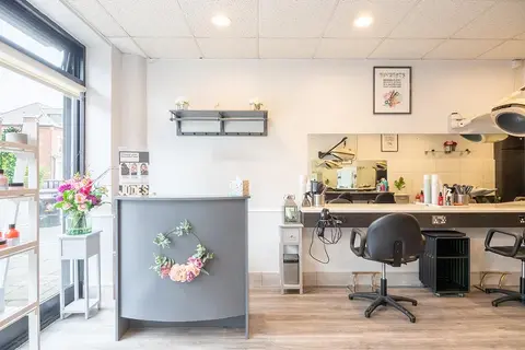 Inside Judes hairdressing salon