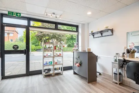 Judes hair salon front desk