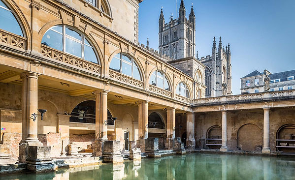 romanbaths-Great-Bath-and-Bath-Abbey.jpeg