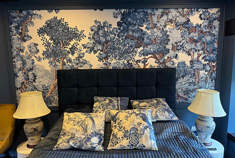 Dior room 2.jpg