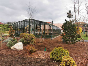Seră de grădină Antique Conceptairnature, structură aluminiu verde oliv, protecție plante sensibile