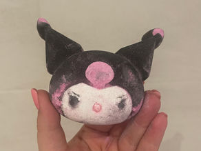 FIRST IMPRESSIONS: Lush × Hello Kitty And Friends Kuromi Bath Bomb
