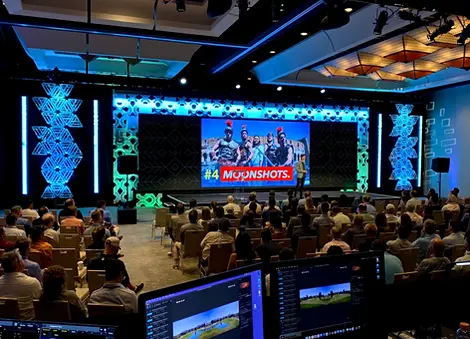 led-wall-led-bars-scenic-stage-design-tiles-modular-corporate-general-session-conference-9