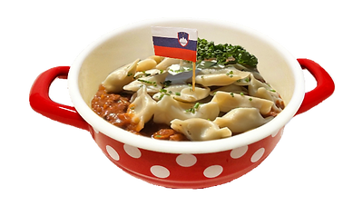 Hišni ragu z idrijskimi žlikrofi