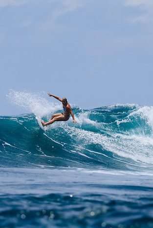 surf guiding in Uluwatu