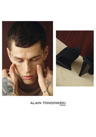 Norman Theuerkorn book mannequin homme, Alain Yonkware editorial, side profile, studio soft light