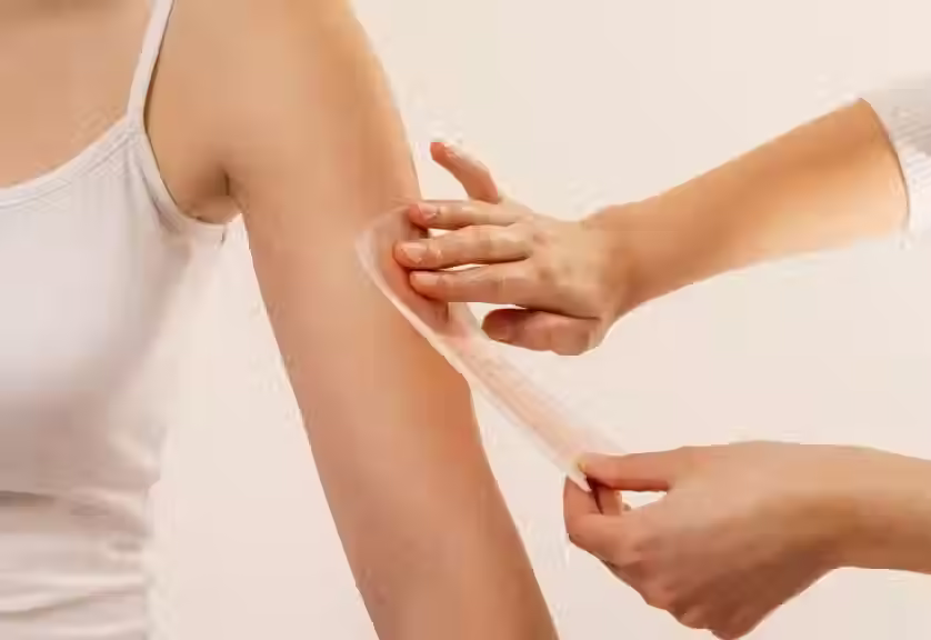 How-to-Wax-Your-Arms-with-Wax-Strips-Cleopatra-Beauty-Lounge-1024x576.avif