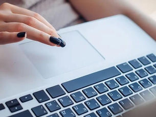 MacBook Trackpad Tıklamıyor mu? Şişmiş Batarya ve Çözüm