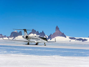 Live365 | 'White Desert' with Pelorus...