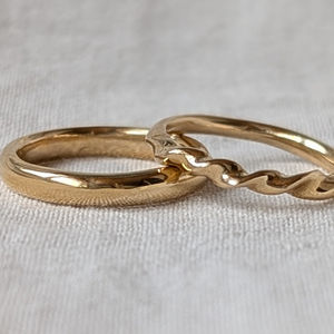 Twisted wedding ring