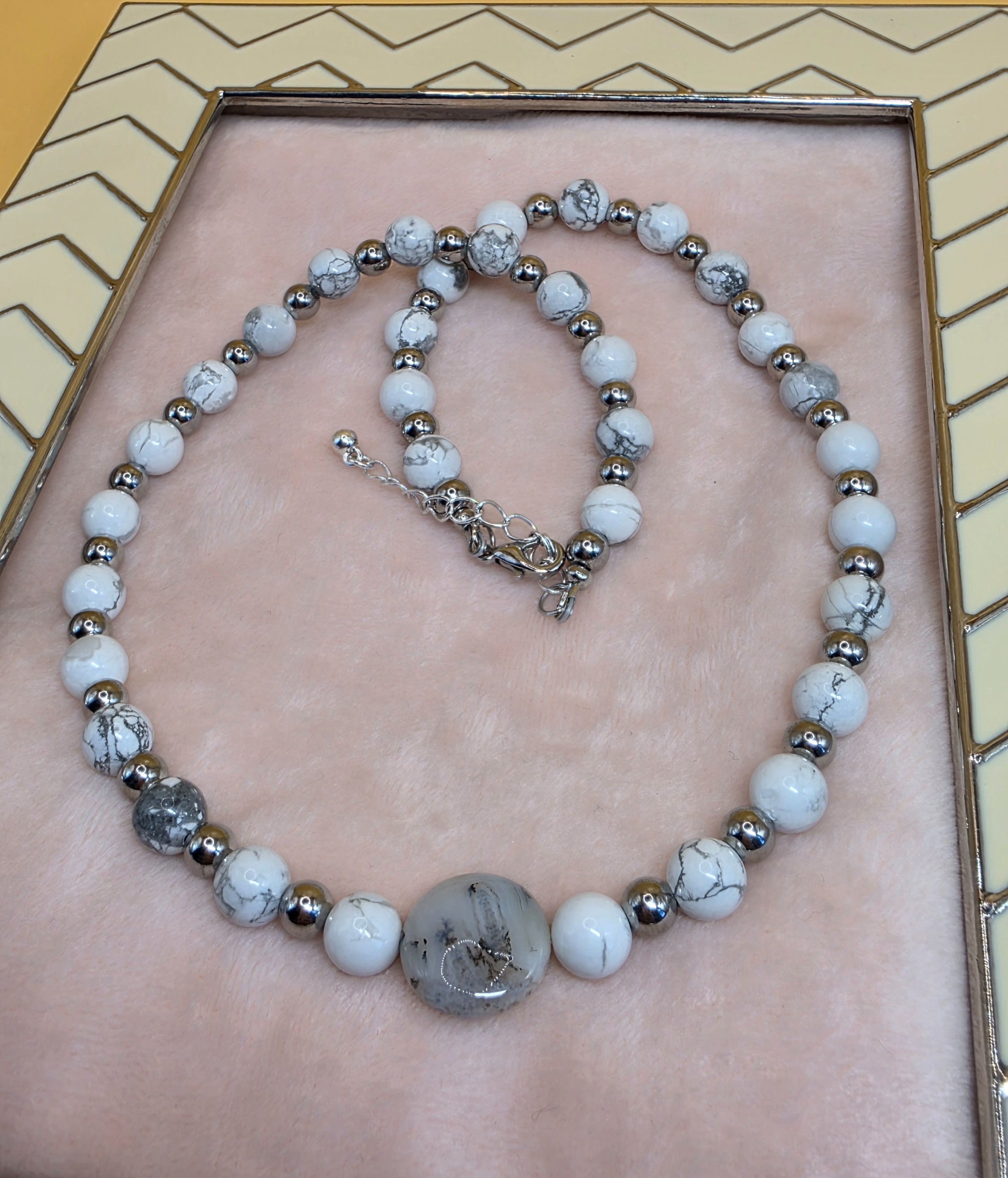 White Howlite Beaded Necklace