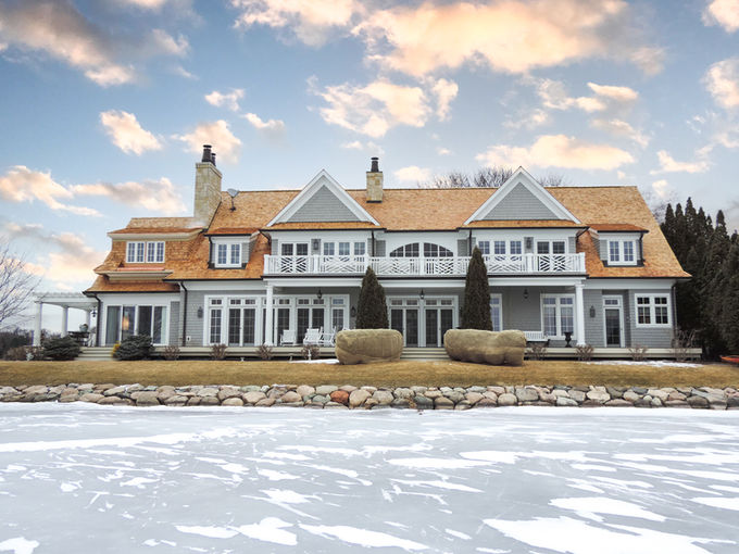 Cedar shake roof replacement Minnesota, 2021