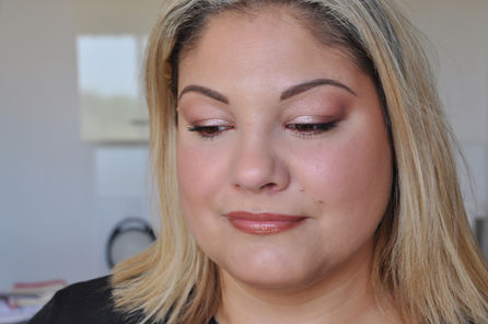 Prestation d'une mise en beauté par Eva Gelly - Make Up Artist