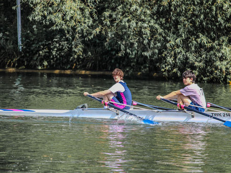Two Twickenhham Junior rowers race a double at the Twickenham Regatta.