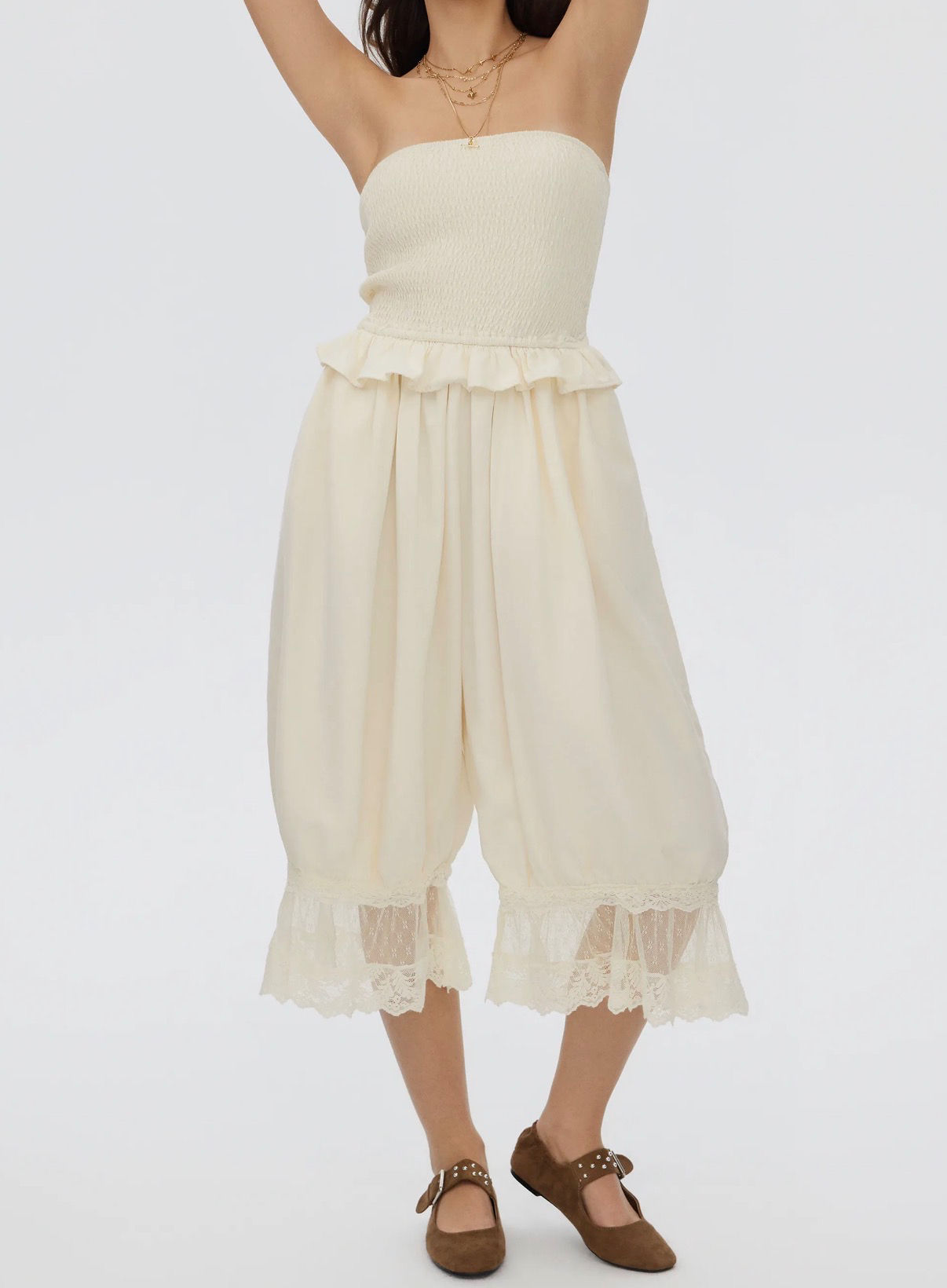 Jumpsuit  color crema strapless