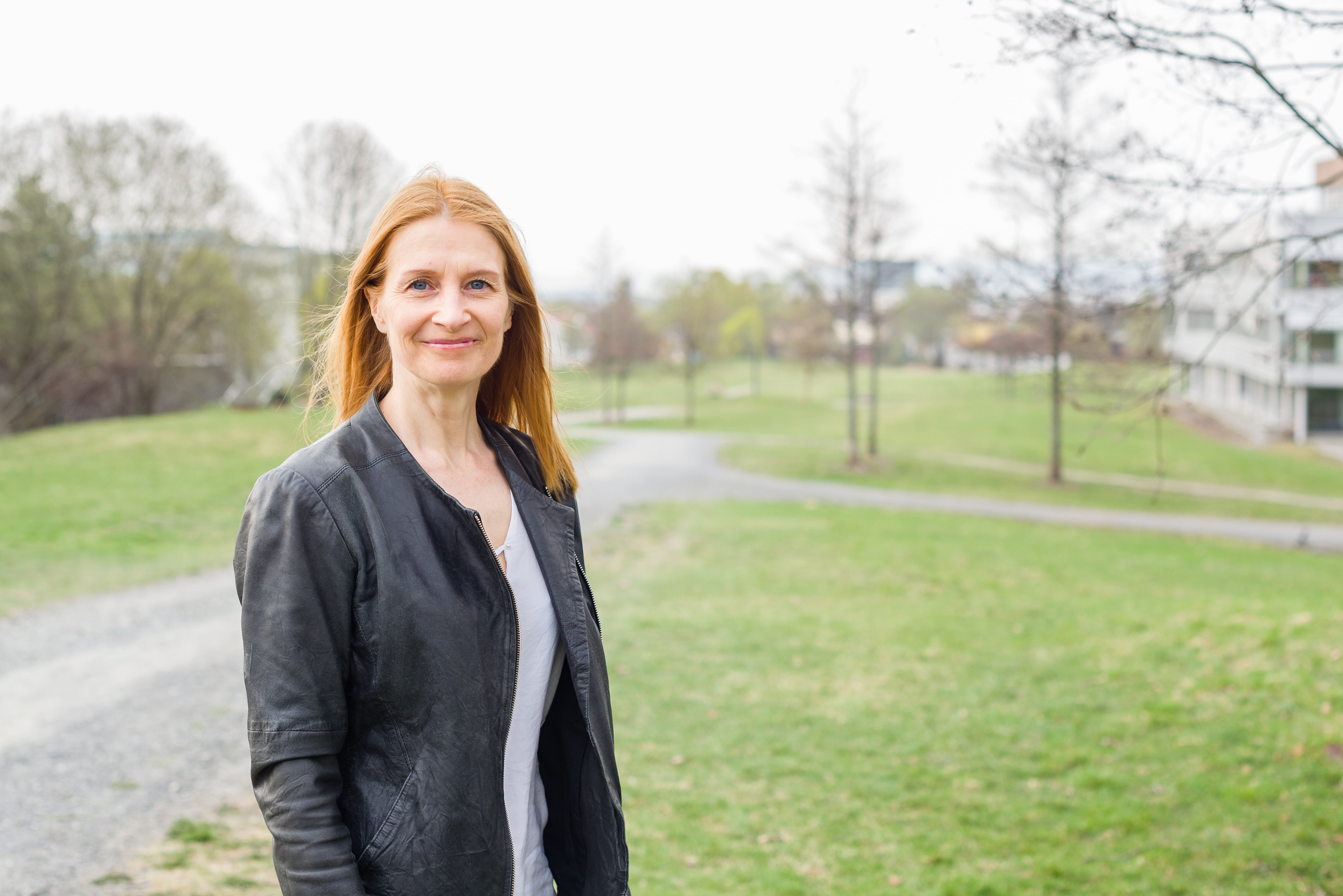 Picture of Janna Saarela stanning outside.